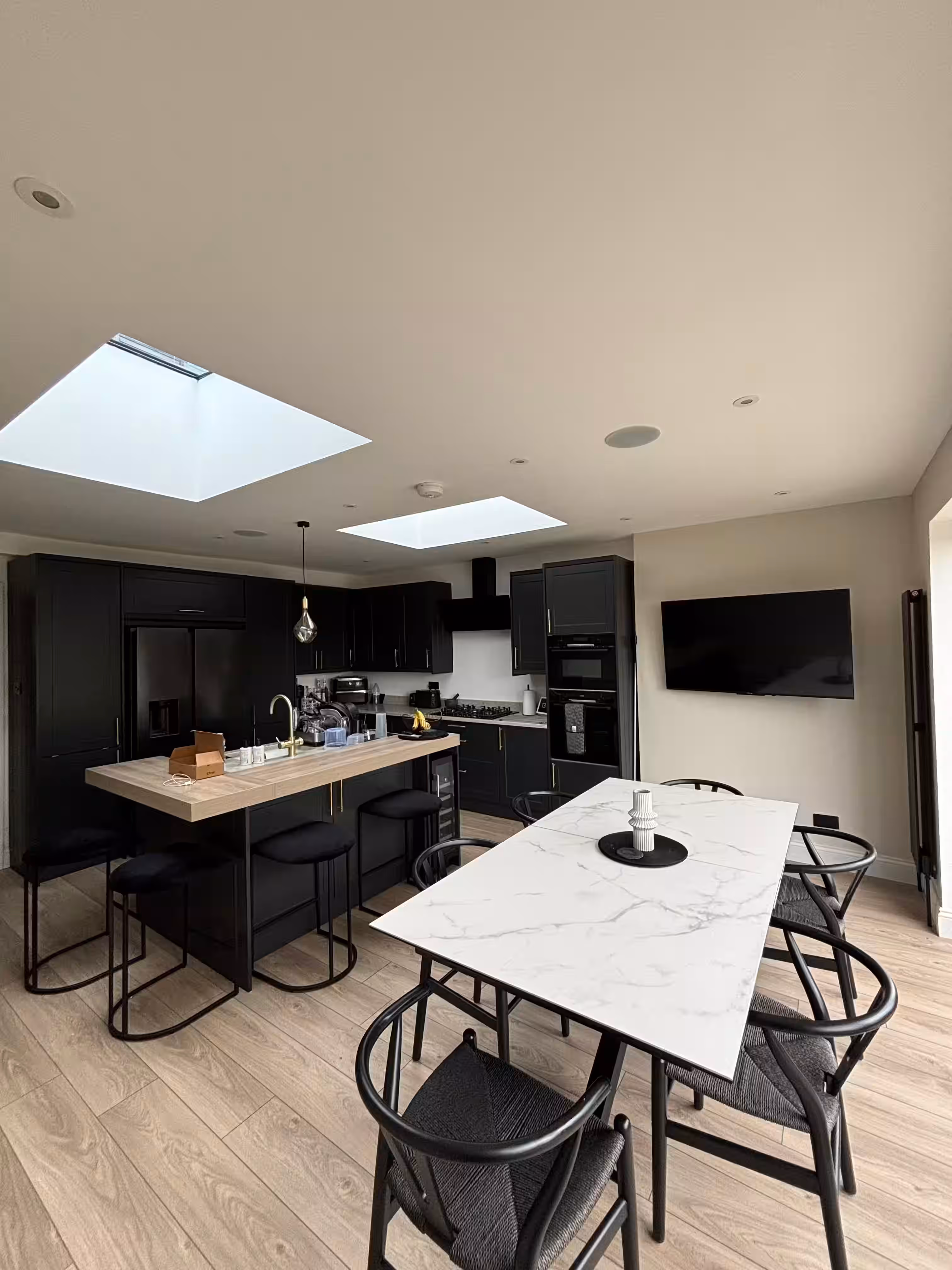 Modern Kitchen Extension image 3