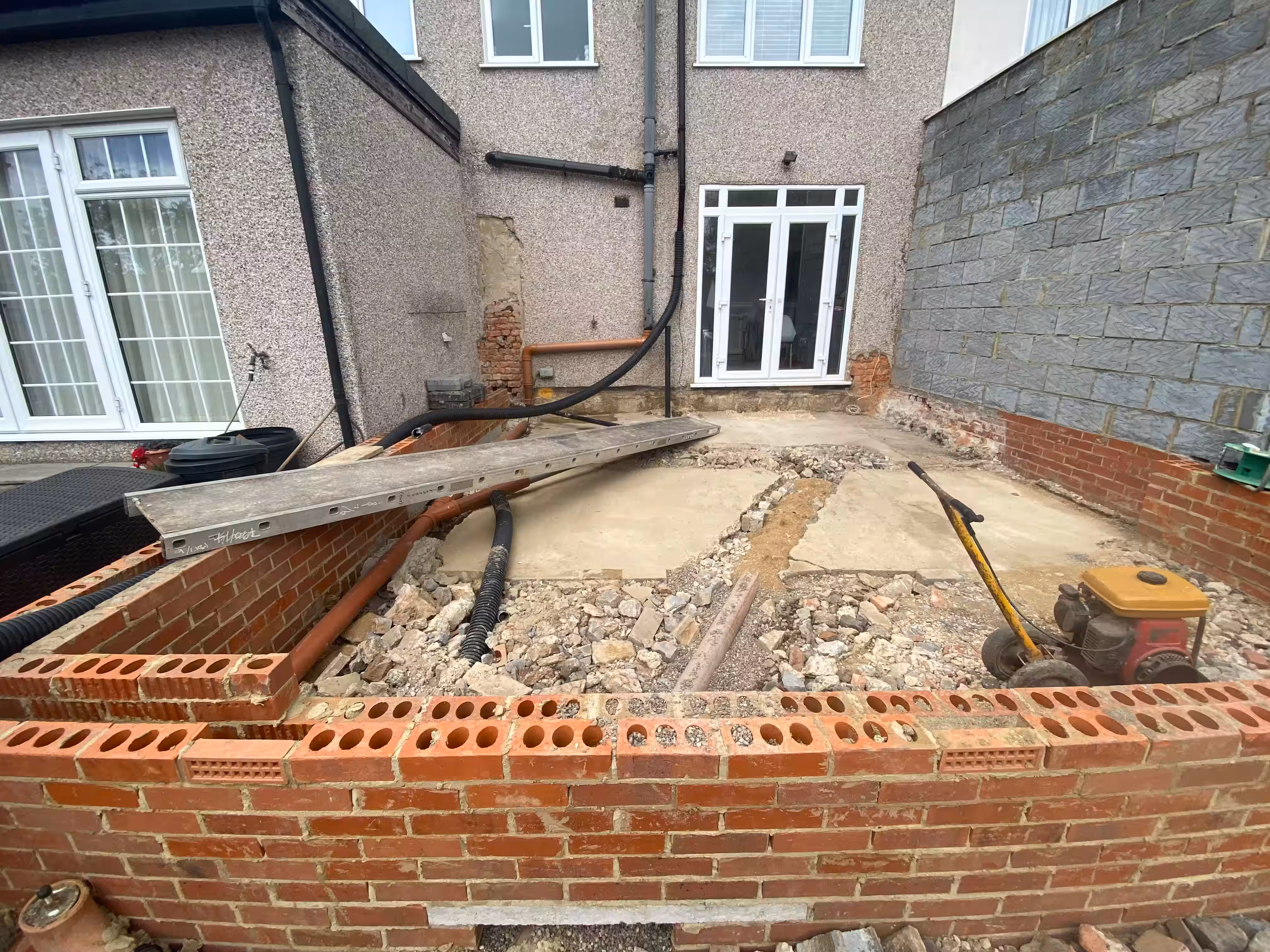 Modern Kitchen Extension image 10
