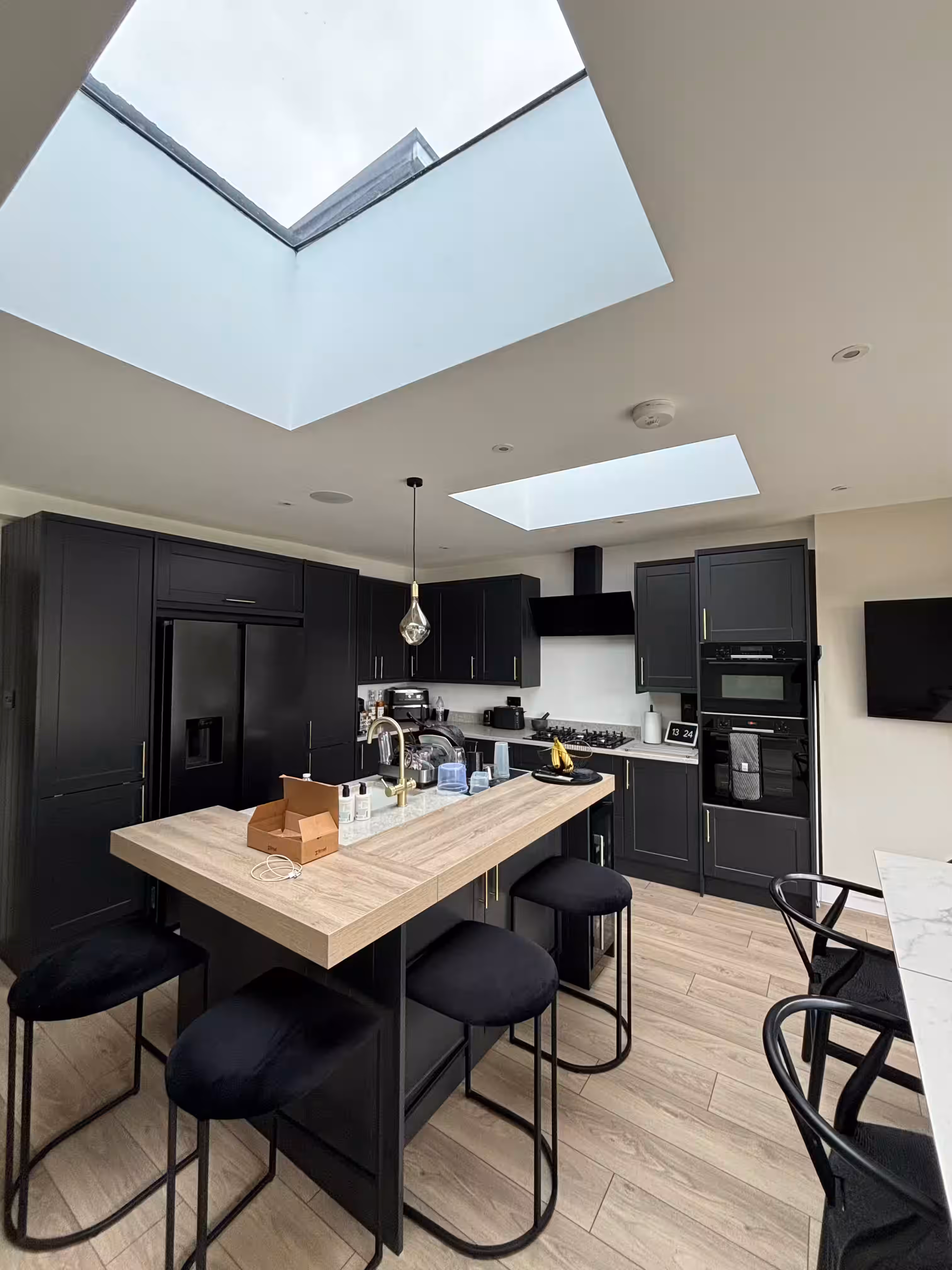 Modern Kitchen Extension image 17